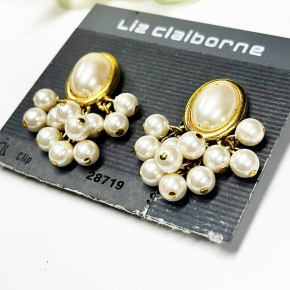 Liz Claiborne Vintage 80's Faux Pearl Clip Earrings New Old Stock - Picture 2 of 5